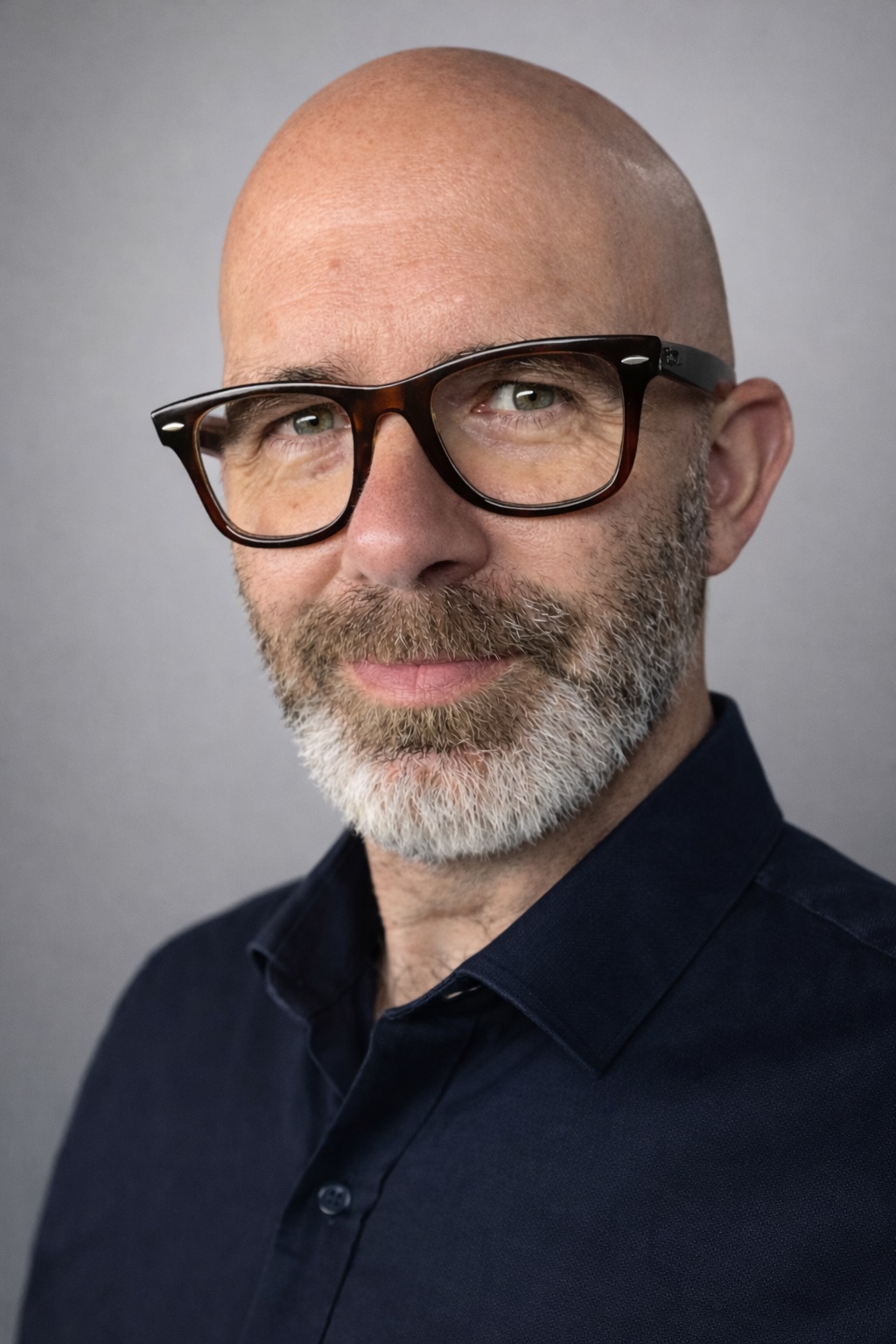 Photo of Professor Rob Drummond